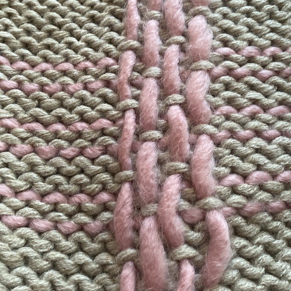 ETĒREO beautiful soft scarf NWT - Picture 9 of 9